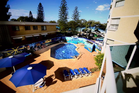 Grosvenor Beachfront Apartments Surfers Paradise - Accommodation Yamba 33