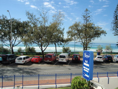 Grosvenor Beachfront Apartments Surfers Paradise - Accommodation Yamba 16