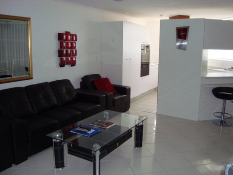 Grosvenor Beachfront Apartments Surfers Paradise - Accommodation Yamba 36