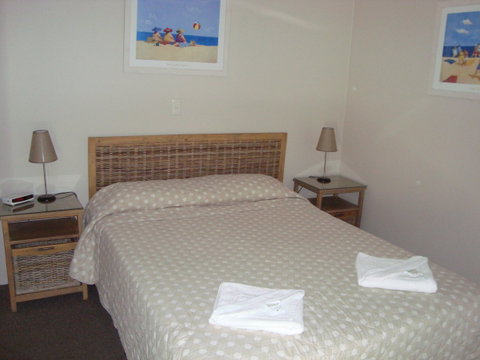 Grosvenor Beachfront Apartments Surfers Paradise - Accommodation Yamba 13