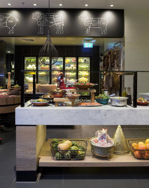 QT Gold Coast - Accommodation Yamba 15