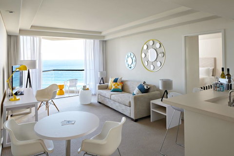 QT Gold Coast - Accommodation Yamba 7