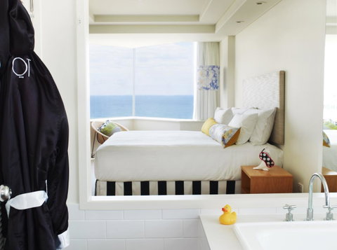 QT Gold Coast - Accommodation Yamba 10