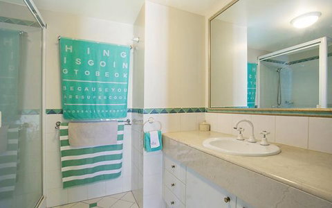 APR Private SUITES MOROC By The Beach - Accommodation Yamba 41