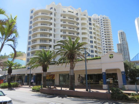 APR Private SUITES MOROC By The Beach - Accommodation Yamba 9