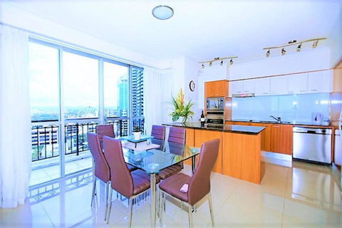 The Towers Of Chevron Renaissance - Holidays Gold Coast - Accommodation Yamba 29
