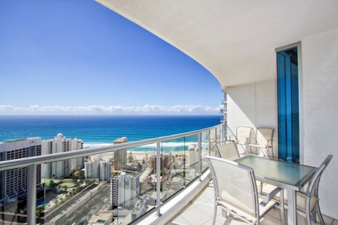 The Towers Of Chevron Renaissance - Holidays Gold Coast - Accommodation Yamba 10