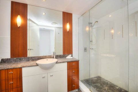 The Towers Of Chevron Renaissance - Holidays Gold Coast - Accommodation Yamba 17