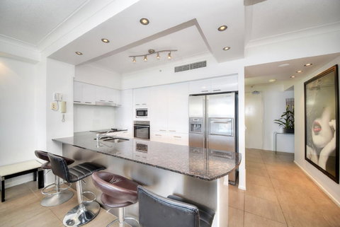 The Towers Of Chevron Renaissance - Holidays Gold Coast - Accommodation Yamba 18