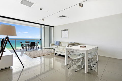ULTIQA Air On Broadbeach - Accommodation Yamba 29