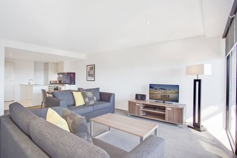 Mantra Circle On Cavill - Accommodation Yamba 35
