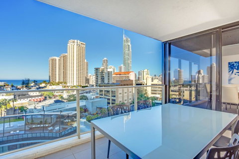 Mantra Circle On Cavill - Accommodation Yamba 20