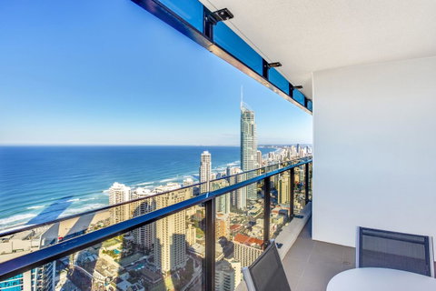 Mantra Circle On Cavill - Accommodation Yamba 12
