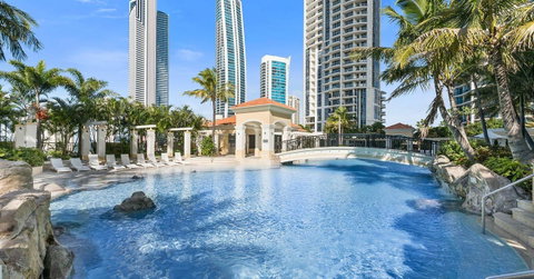 Towers Of Chevron - Private Apartment - Accommodation Yamba 9