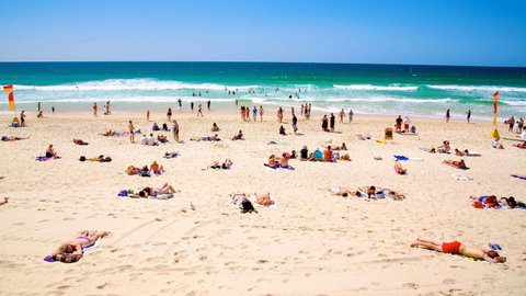 Towers Of Chevron - Private Apartment - Accommodation Yamba 23