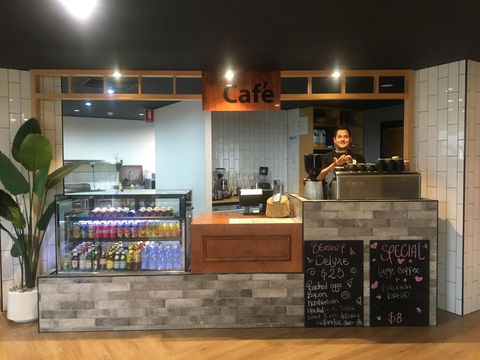 Woodroffe Hotel - Accommodation Yamba 3