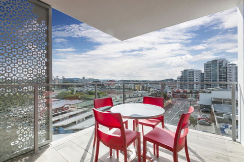 Direct Collective - Pavilion And Governor On Brookes - Accommodation Yamba 8
