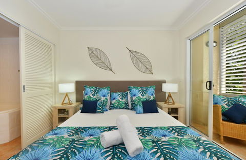 Cayman Villas Port Douglas - Accommodation Yamba 29