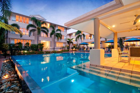 Cayman Villas Port Douglas - Accommodation Yamba 1