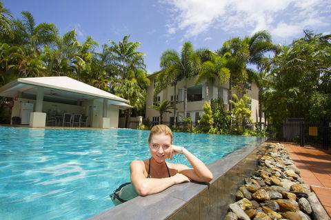Cayman Villas Port Douglas - Accommodation Yamba 14