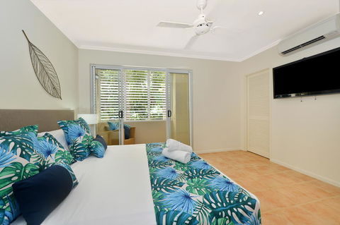 Cayman Villas Port Douglas - Accommodation Yamba 31