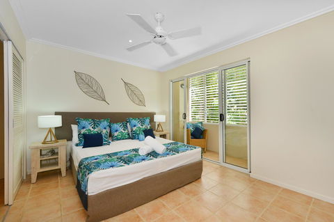 Cayman Villas Port Douglas - Accommodation Yamba 28