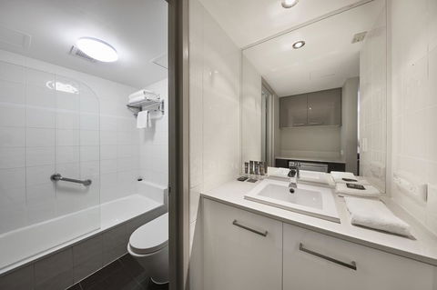 Novotel Surfers Paradise - Accommodation Yamba 19