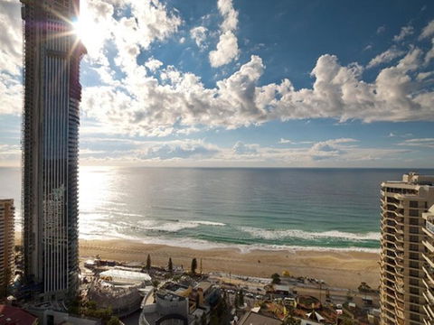 Novotel Surfers Paradise - Accommodation Yamba 35