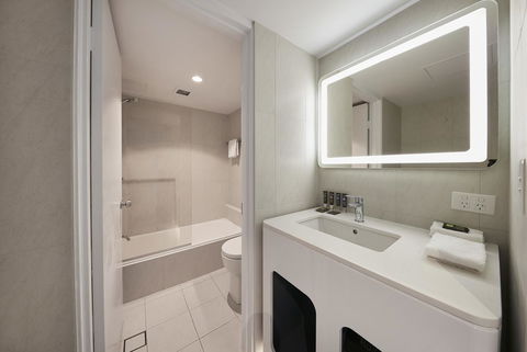 Novotel Surfers Paradise - Accommodation Yamba 13