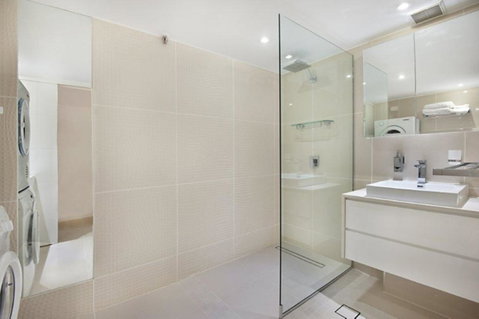Surfers International Apartments - Accommodation Yamba 12