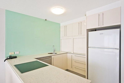 Surfers International Apartments - Accommodation Yamba 22