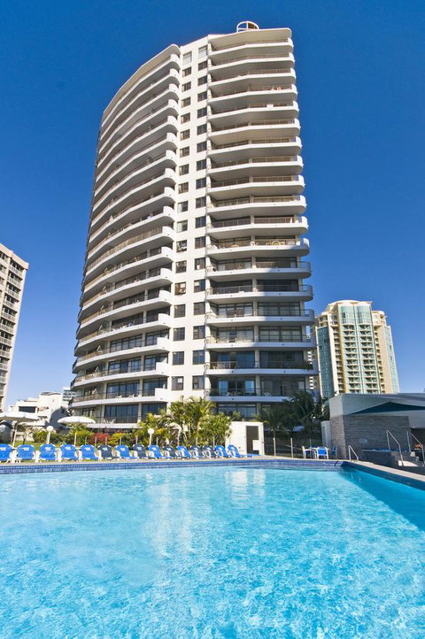 Surfers International Apartments - Accommodation Yamba 0