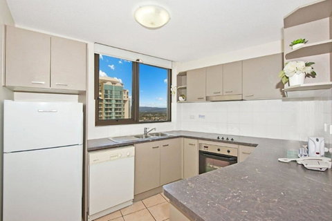 Surfers International Apartments - Accommodation Yamba 40