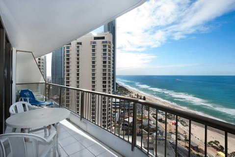 Surfers International Apartments - Accommodation Yamba 13