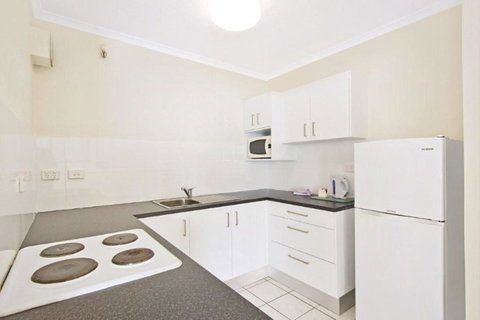 Surfers International Apartments - Accommodation Yamba 32