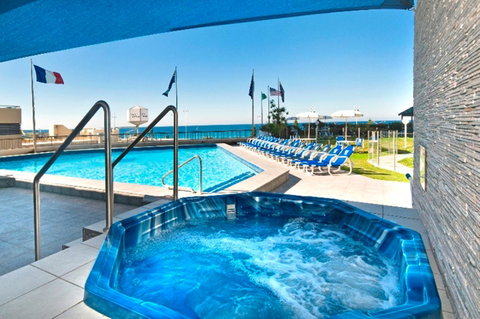 Surfers International Apartments - Accommodation Yamba 1