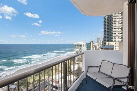 Surfers International Apartments - Accommodation Yamba 7