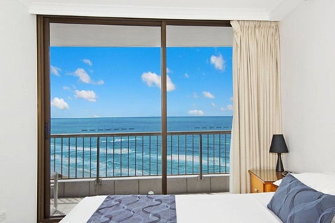 Surfers International Apartments - Accommodation Yamba 26