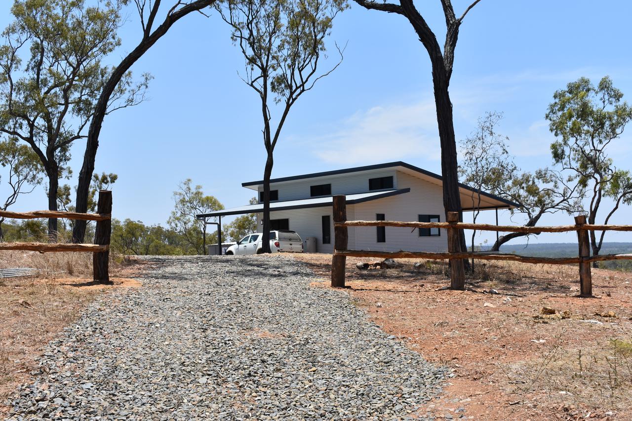 Lake Tinaroo ACT Accommodation Yamba