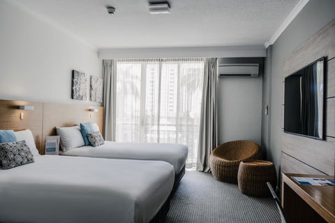 Novotel Cairns Oasis Resort - Accommodation Yamba 3