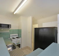 Lychee Tree Holiday Apartments - Accommodation Yamba