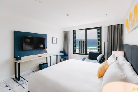 Voco Gold Coast, An IHG Hotel - Accommodation Yamba 4