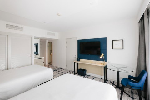 Voco Gold Coast, An IHG Hotel - Accommodation Yamba 5