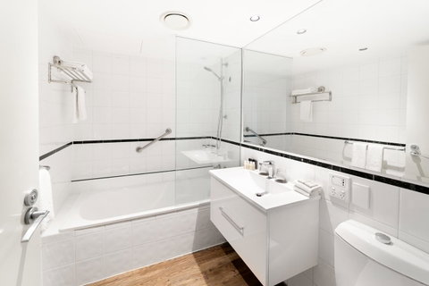 Voco Gold Coast, An IHG Hotel - Accommodation Yamba 22