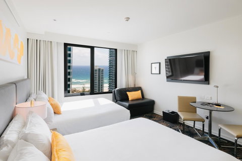 Voco Gold Coast, An IHG Hotel - Accommodation Yamba 3