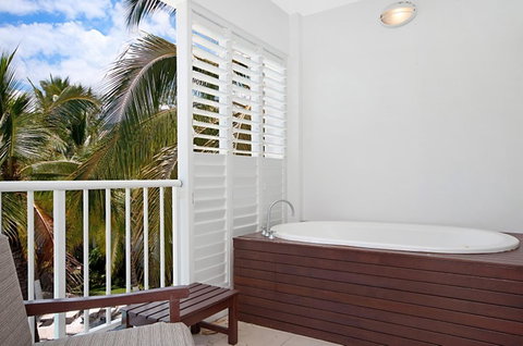 5231 BEACH CLUB PENTHOUSE - Accommodation Yamba 5
