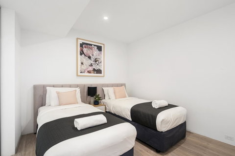 Circle On Cavill - Gclr - Accommodation Yamba 32