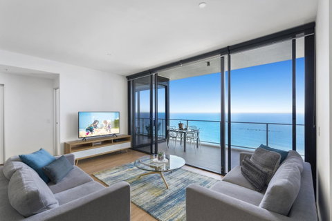 Circle On Cavill - Gclr - Accommodation Yamba 13