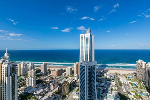 Circle On Cavill - Gclr - Accommodation Yamba 10