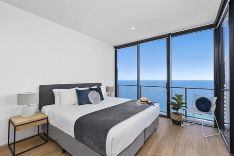 Circle On Cavill - Gclr - Accommodation Yamba 24